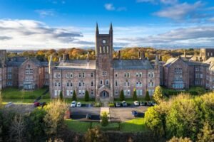 Lewis Crescent, Frome